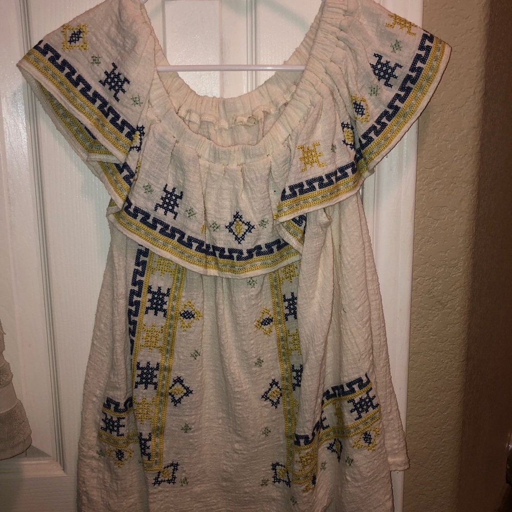 Embroidery top